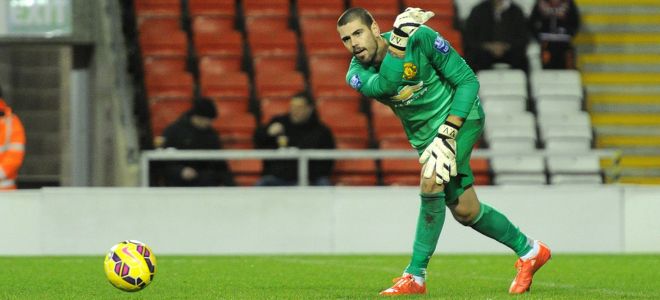 Victor-Valdes-Man-Utd-Debut