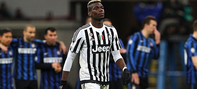 during the TIM Cup match between FC Internazionale Milano and Juventus FC at Stadio Giuseppe Meazza on March 2, 2016 in Milan, Italy.